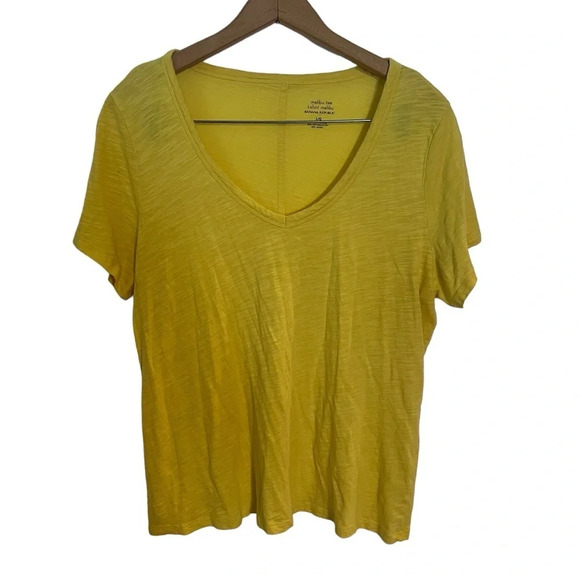 Banana Republic Tops - NWOT Banana Republic Malibu t-shirt yellow cotton blend lightweight size large